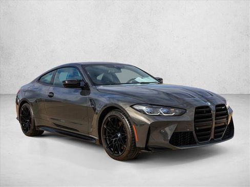 Used 2021 BMW M4 Coupe w/ Executive Package RWD image 3