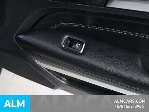 Used 2017 Mercedes-Benz E 400 4MATIC Coupe image 41