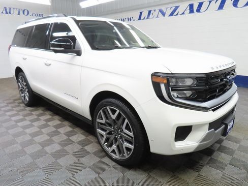 Used 2025 Ford Expedition Platinum w/ Platinum Ultimate Package image 3