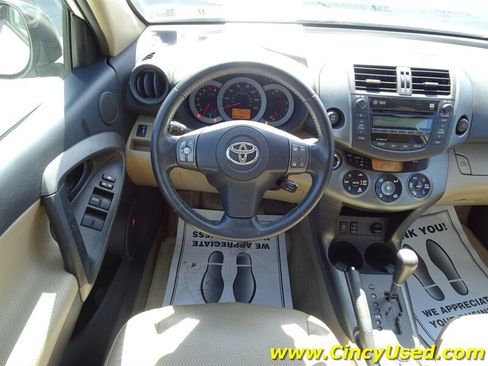 Used 2011 Toyota RAV4 Limited w/ Limited Extra Value Pkg AWD/4WD image 10