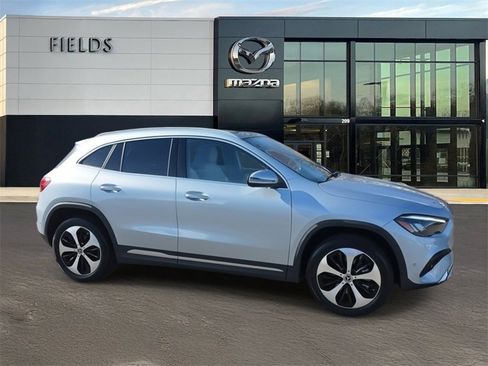 Used 2025 Mercedes-Benz GLA 250 4MATIC image 1