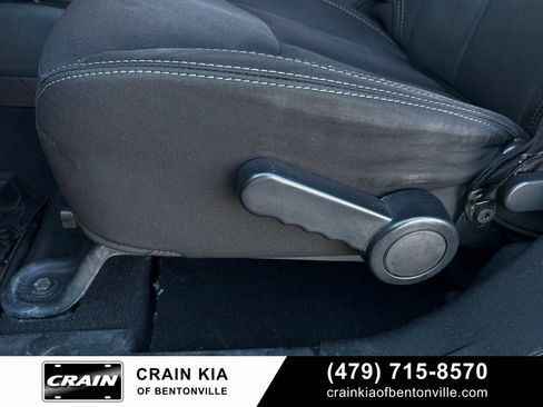 Used 2014 Jeep Wrangler Unlimited Rubicon w/ Connectivity Group image 12