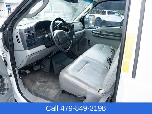 Used 2005 Ford F350 2WD Regular Cab DRW Super Duty image 14