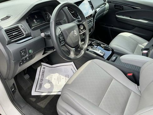 Used 2023 Honda Passport Elite image 16