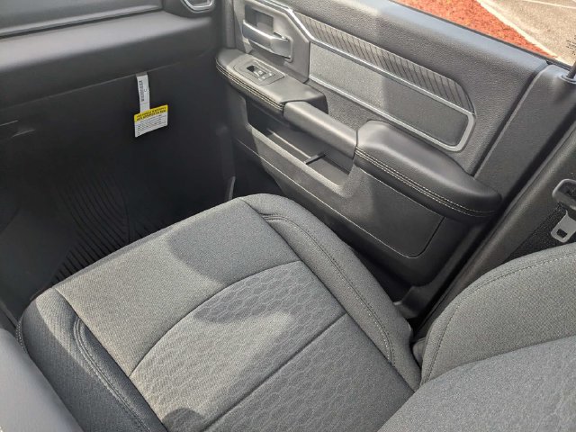 New 2026 RAM 3500 Big Horn AWD/4WD image 18