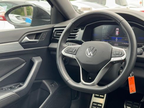 Used 2025 Volkswagen Jetta Sport FWD image 14
