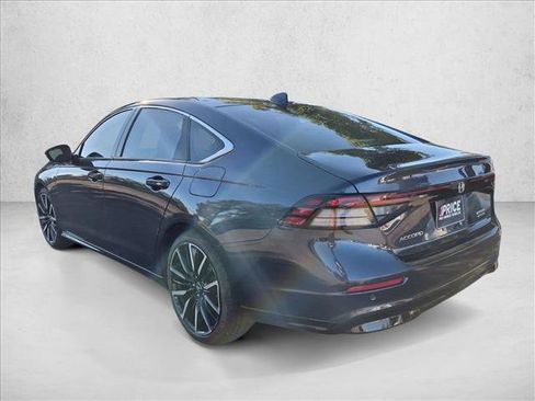 Used 2023 Honda Accord Touring image 8
