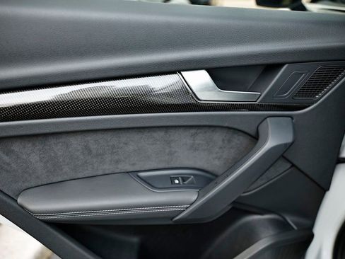 Used 2024 Audi SQ5 Premium Plus w/ Premium Plus Package image 23