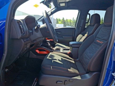 Certified 2025 Nissan Frontier PRO-4X AWD/4WD image 13