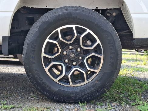 Used 2023 Ford F150 XLT w/ Equipment Group 302A High AWD/4WD image 6