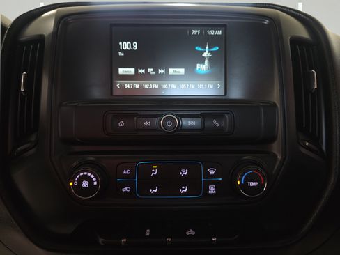 Used 2018 Chevrolet Silverado 1500 W/T w/ WT Convenience Package AWD/4WD image 17