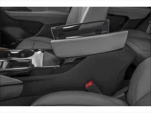 Used 2025 Buick Envision Avenir AWD/4WD image 22