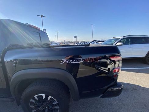 Used 2023 Nissan Frontier PRO-4X w/ Pro Convenience Package image 5