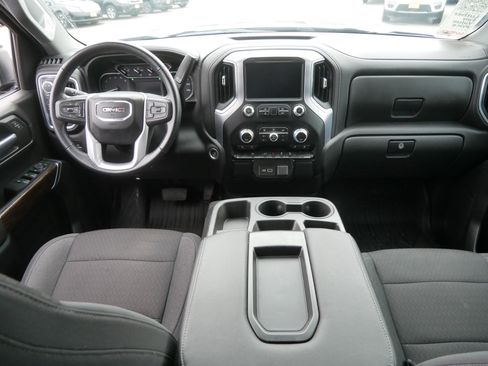 Used 2022 GMC Sierra 1500 Elevation w/ LPO, Elevation Black Package image 10