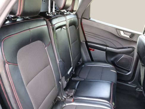 Used 2025 Ford Escape ST-Line FWD image 17