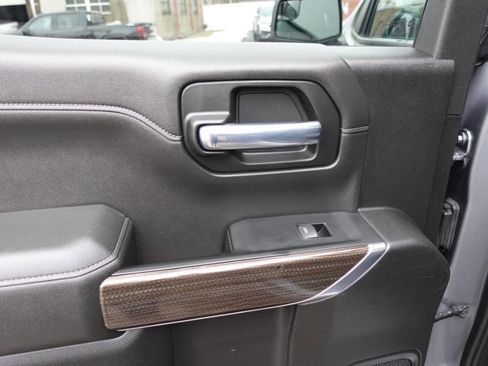 Used 2022 Chevrolet Silverado 1500 LT Trail Boss w/ Convenience Package II image 23