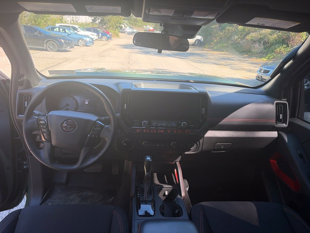 Used 2025 Nissan Frontier PRO-4X AWD/4WD image 15