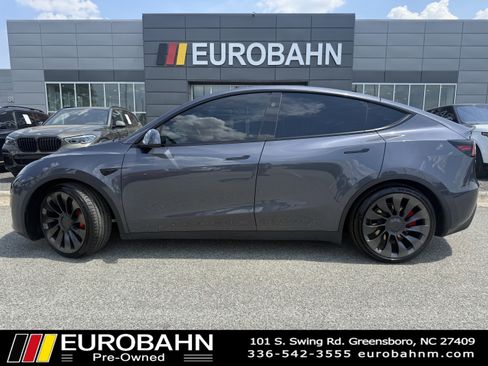 Used 2023 Tesla Model Y Performance AWD/4WD image 2