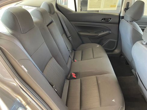 Used 2025 Nissan Altima 2.5 SV image 25