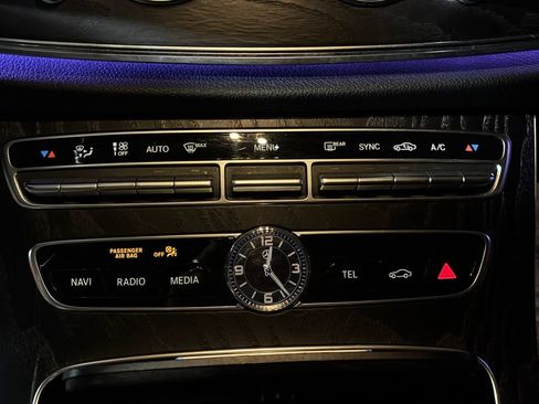 Used 2020 Mercedes-Benz E 350 Sedan image 11