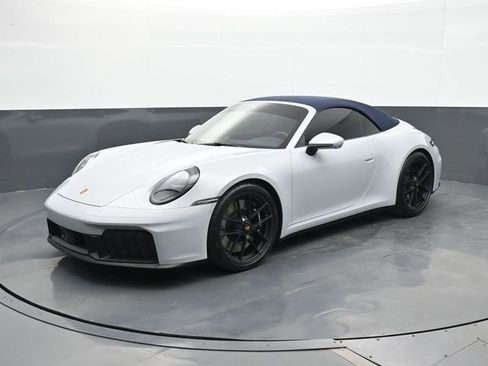 Certified 2026 Porsche 911 Carrera 4 GTS AWD/4WD image 1