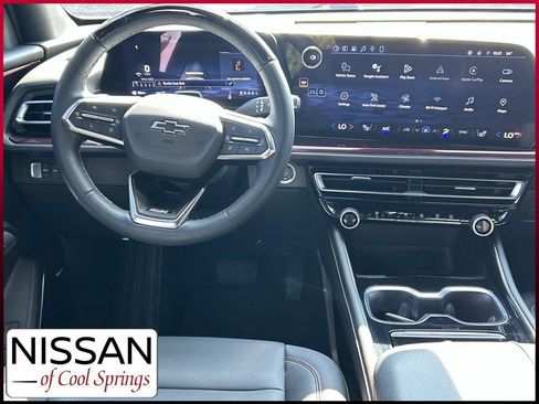 Used 2024 Chevrolet Traverse Z71 w/ Enhanced Driving Package AWD/4WD image 26