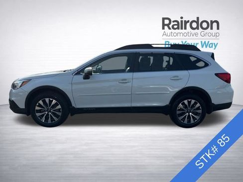 Used 2017 Subaru Outback 3.6R Limited w/ Popular Package #5 AWD/4WD image 4