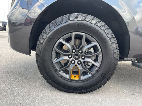 Used 2025 Ford Expedition Tremor AWD/4WD image 33