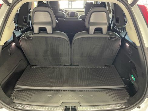 Used 2025 Volvo XC90 B5 Plus w/ Protection Package Premier AWD/4WD image 38