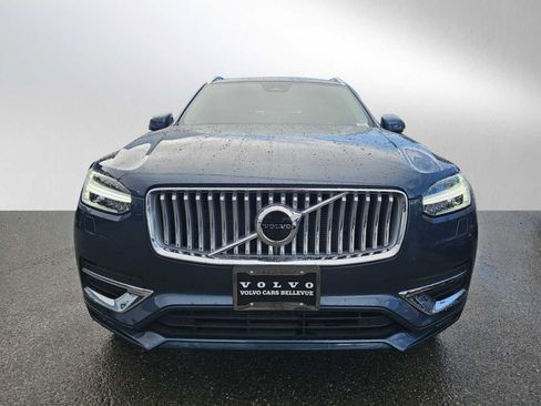 Used 2025 Volvo XC90 B5 Core w/ Protection Package Premier image 8