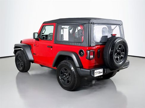 Used 2025 Jeep Wrangler Sport image 6