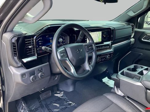 Used 2023 Chevrolet Silverado 1500 LT RWD image 14