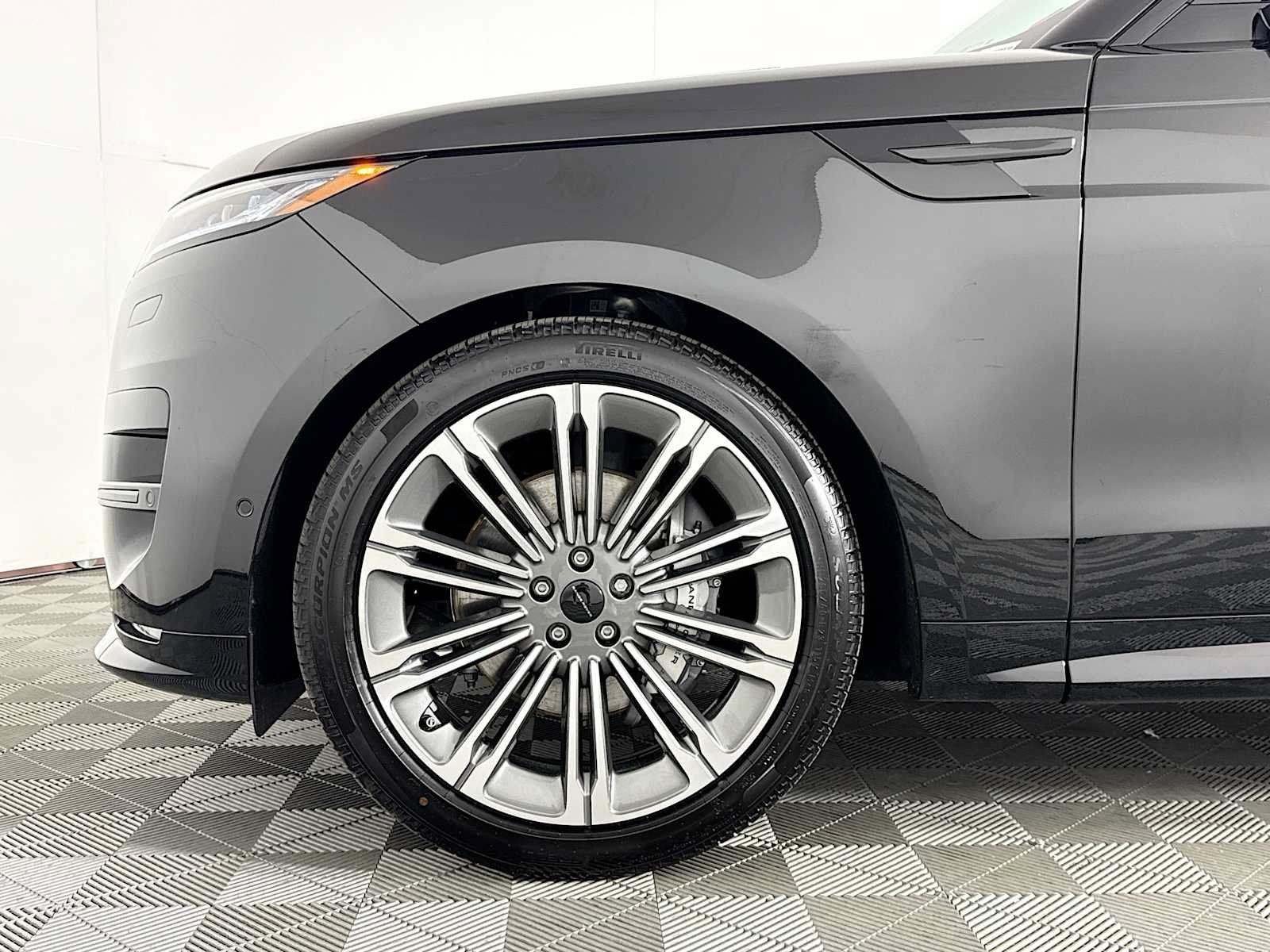 New 2026 Land Rover Range Rover Sport Dynamic SE AWD/4WD image 28