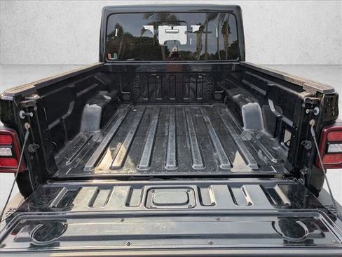Certified 2020 Jeep Gladiator Mojave image 7