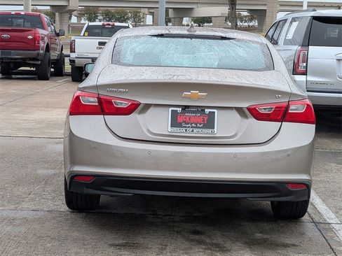 Used 2024 Chevrolet Malibu LT image 5