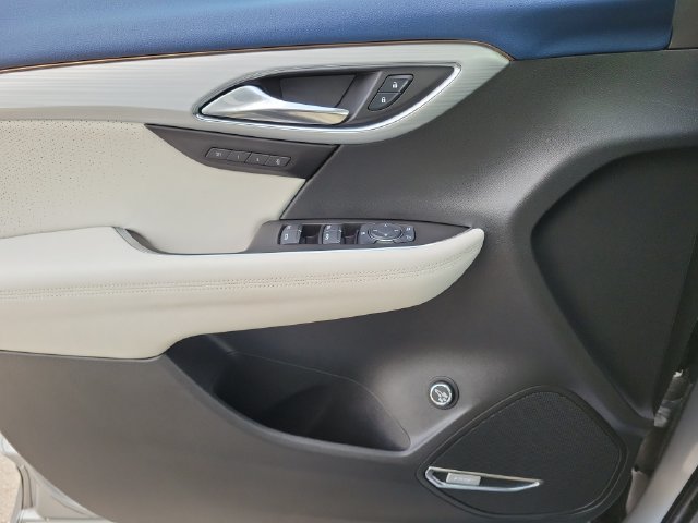 Used 2024 Buick Envision Avenir AWD/4WD image 15