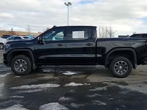 Used 2024 GMC Sierra 1500 AT4 w/ AT4 Preferred Package image 5