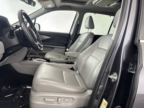 Used 2020 Honda Pilot Touring image 25