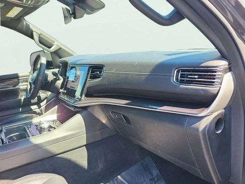 Certified 2022 Jeep Wagoneer Series I AWD/4WD image 24