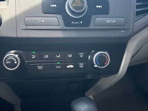 Used 2012 Honda Civic LX image 4