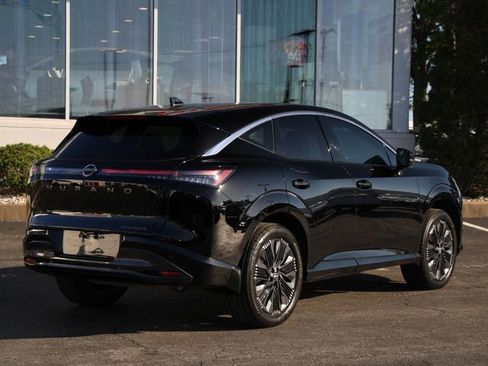 Certified 2025 Nissan Murano Platinum w/ Cargo Package AWD/4WD image 9