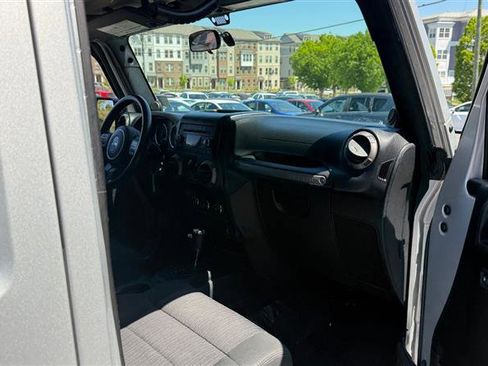 Used 2011 Jeep Wrangler Unlimited Sport AWD/4WD image 7