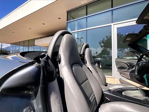 Used 2002 Porsche Boxster S image 18