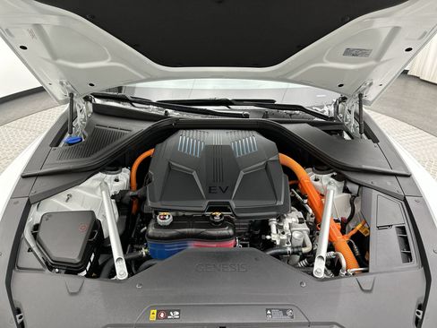 Certified 2024 Genesis G80 AWD/4WD image 25
