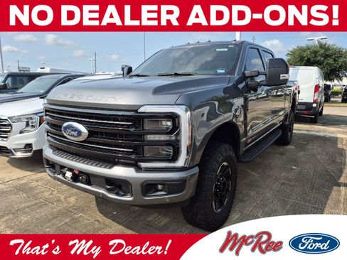 Used 2025 Ford F350 Platinum w/ Tremor Off-Road Package AWD/4WD image 1