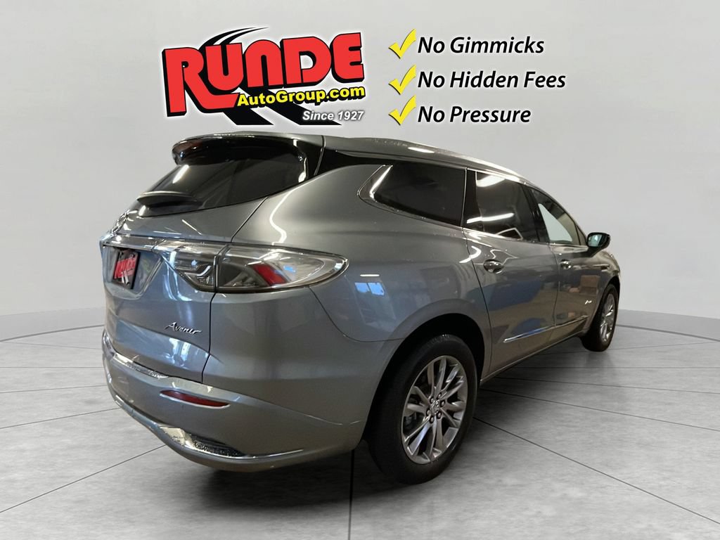 Used 2023 Buick Enclave Avenir w/ Avenir Technology Package AWD/4WD image 6