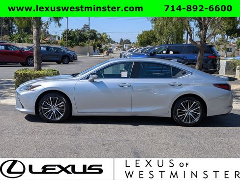 Used 2025 Lexus ES 350 w/ Premium Package FWD image 12