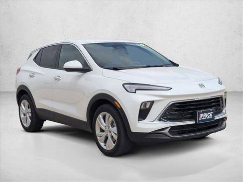 Used 2025 Buick Encore GX Preferred image 3