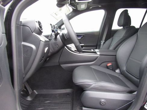 Certified 2026 Mercedes-Benz GLC 300 4MATIC image 9