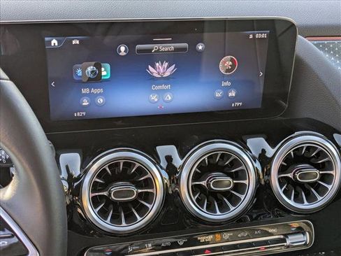 Certified 2025 Mercedes-Benz GLA 250 image 12